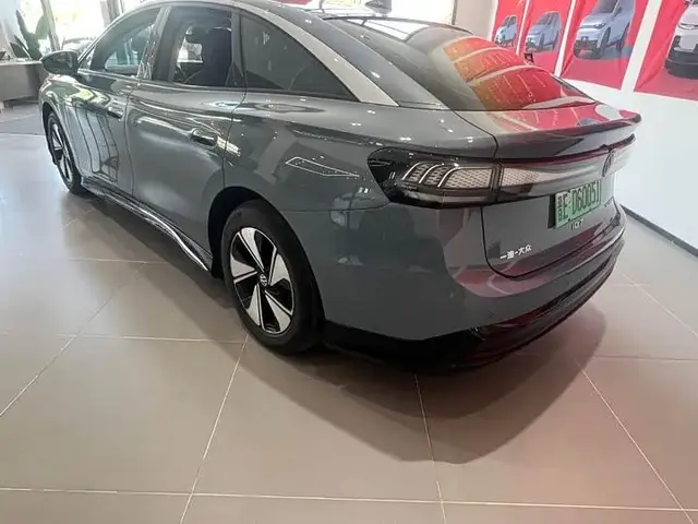 VOLKSWAGEN ID 2024