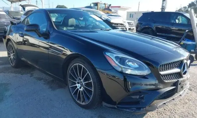 MERCEDES-BENZ SLC 300 2020