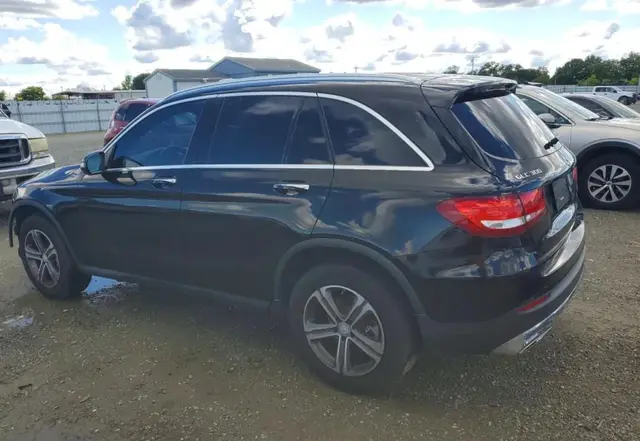 MERCEDES-BENZ GLC 300 2017