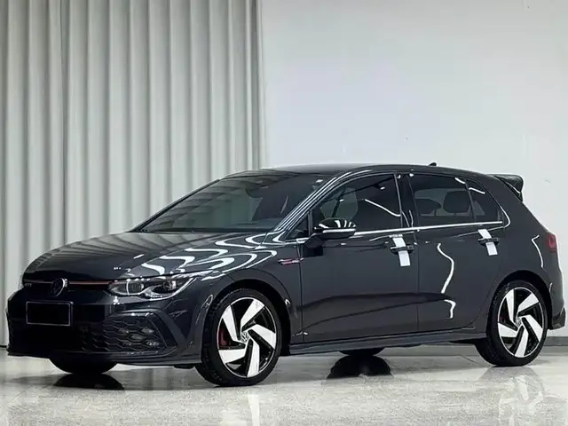 VOLKSWAGEN GOLF GTI 2021