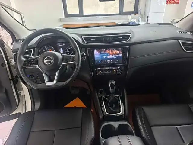 NISSAN QASHQAI 2023