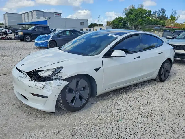 TESLA MODEL 3 RWD 2021