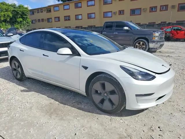TESLA MODEL 3 RWD 2021