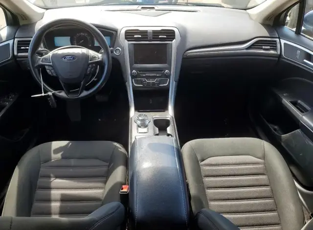 FORD FUSION SE 2018