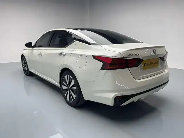 NISSAN TEANA 2021