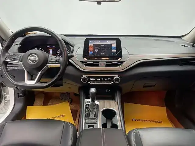 NISSAN TEANA 2021