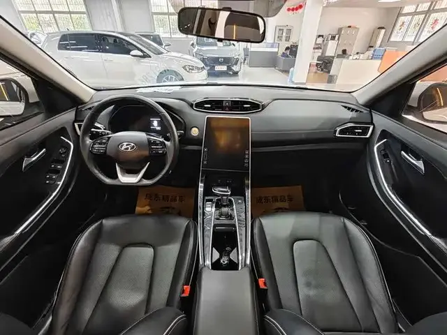 HYUNDAI IX25 2020