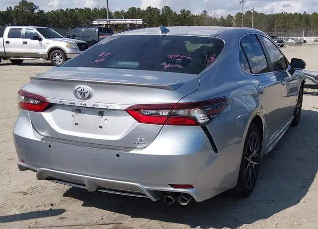 TOYOTA CAMRY SE 2022