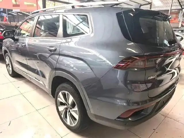 GEELY OKAVANGO 2022