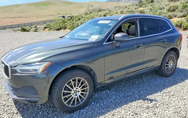 VOLVO XC60 T5 MOMENTUM 2018