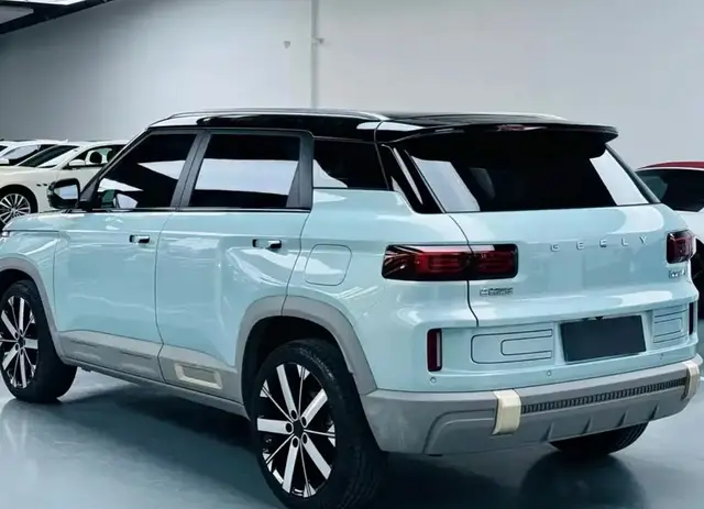 GEELY ICON 2023