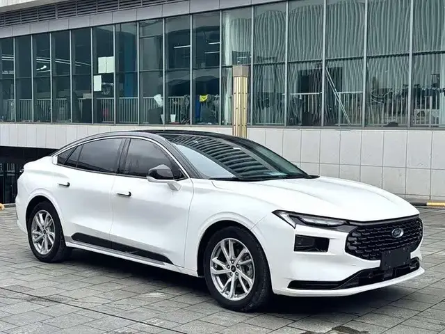FORD MONDEO LUXURY 2022