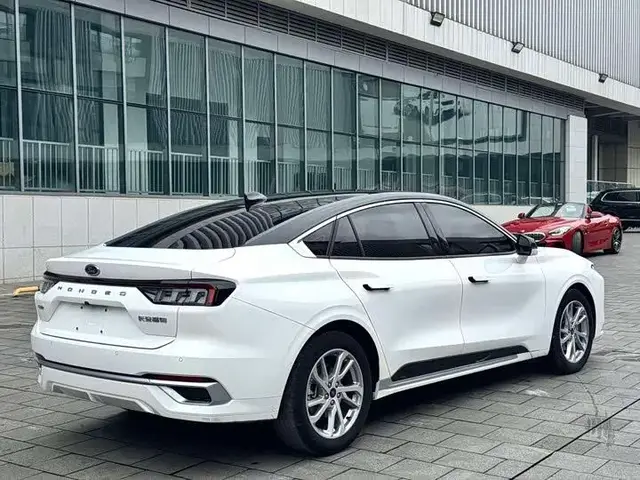 FORD MONDEO LUXURY 2022