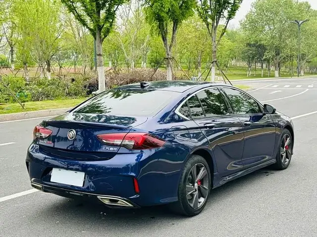BUICK REGAL PREMIUM 2019
