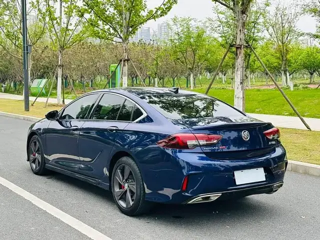 BUICK REGAL PREMIUM 2019