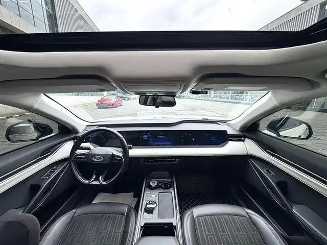 FORD MONDEO LUXURY 2022