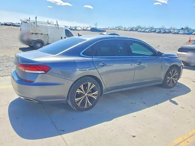 VOLKSWAGEN PASSAT SE 2022