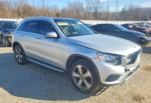 MERCEDES-BENZ GLC 300 4MATIC 2019