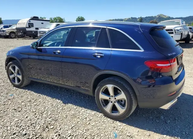 MERCEDES-BENZ GLC 300 2017