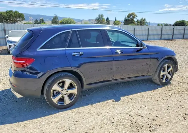 MERCEDES-BENZ GLC 300 2017