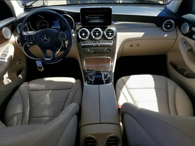 MERCEDES-BENZ GLC 300 2017