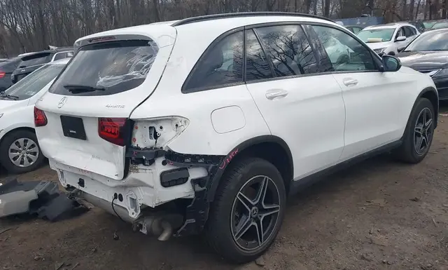 MERCEDES-BENZ GLC 4MATIC SUV 2022