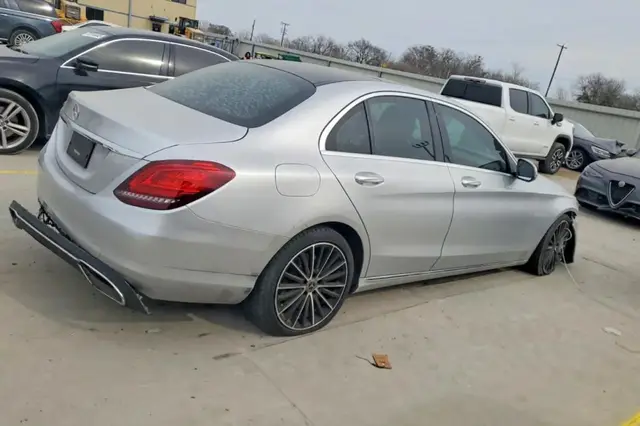MERCEDES-BENZ C-CLASS 300 2020