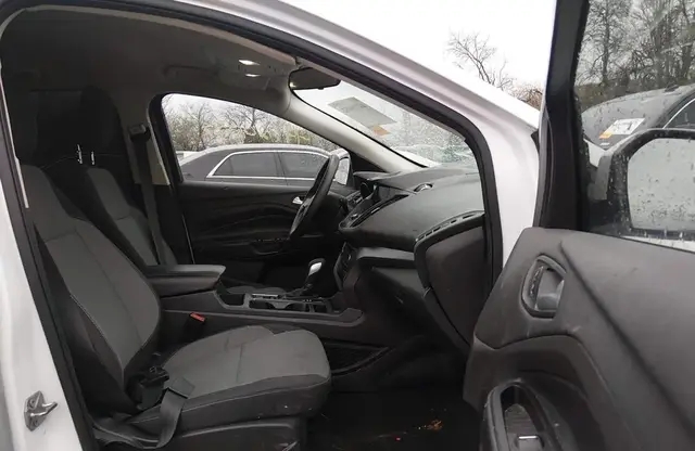 FORD ESCAPE SE 2019