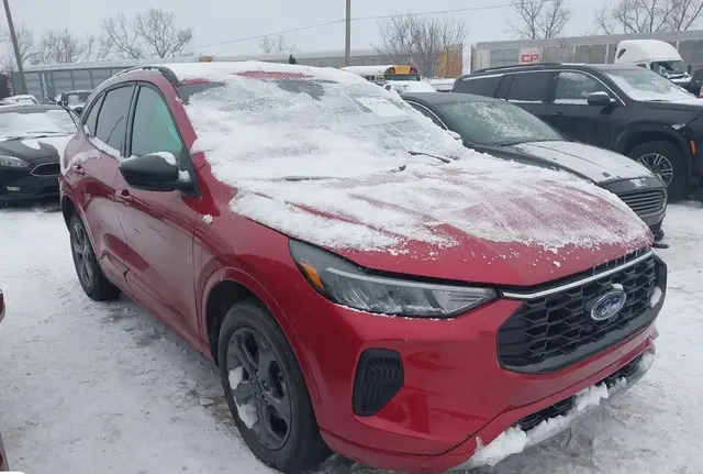 FORD ESCAPE ST-LINE 2024