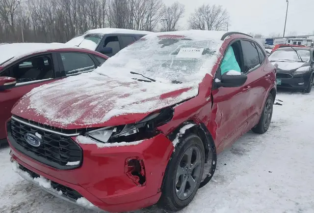 FORD ESCAPE ST-LINE 2024