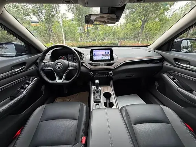 NISSAN TEANA 2021