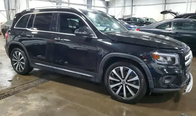 MERCEDES-BENZ GLB 250 4MATIC 2022