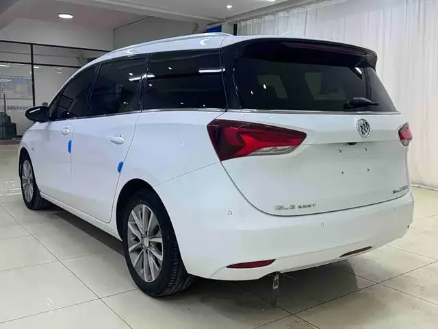 BUICK GL6 LUXURY 2022