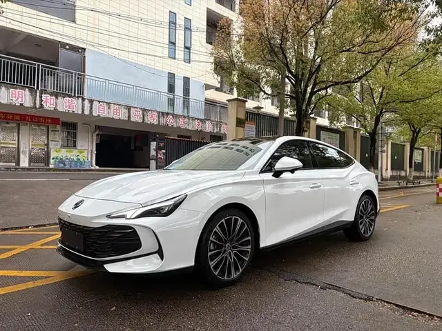 MG MG7 2023