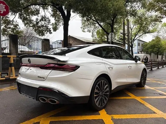 MG MG7 2023