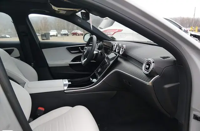 MERCEDES-BENZ C-CLASS C 300 2025