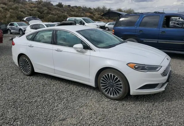 FORD FUSION SE 2018