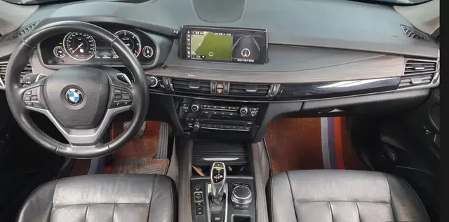 BMW X5 КОМФОРТ-САЛОН ПАНОРАМА ДОВОДЧИКИ ДВЕРЕЙ ЭЛЕКТРОПРИВОД БАГАЖНИКА КАМЕРЫ И ПОЛНЫЙ ПАКЕТ АССИСТЕНТОВ. С 2017