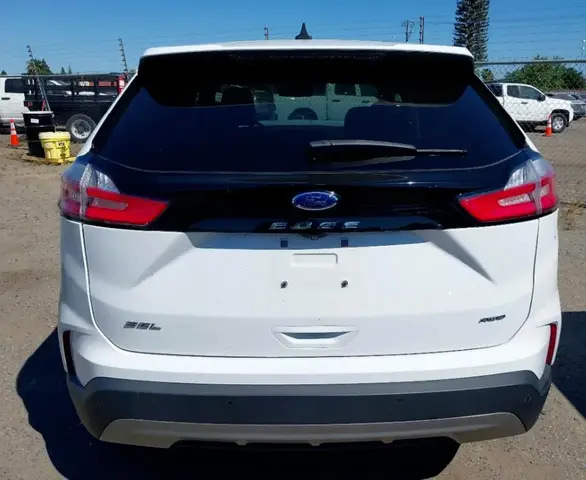 FORD EDGE SEL 2023