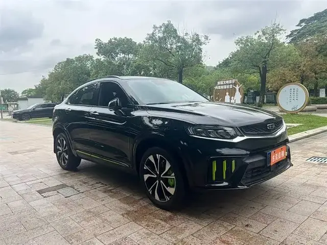 GEELY TUGELA 2022