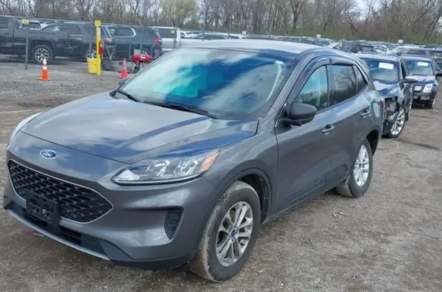 FORD ESCAPE SE 2022