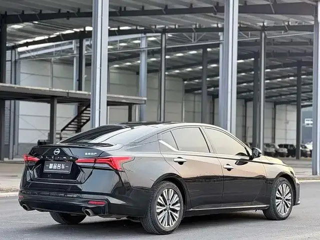 NISSAN TEANA 2022