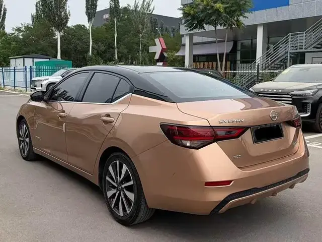 NISSAN SYLPHY 2022