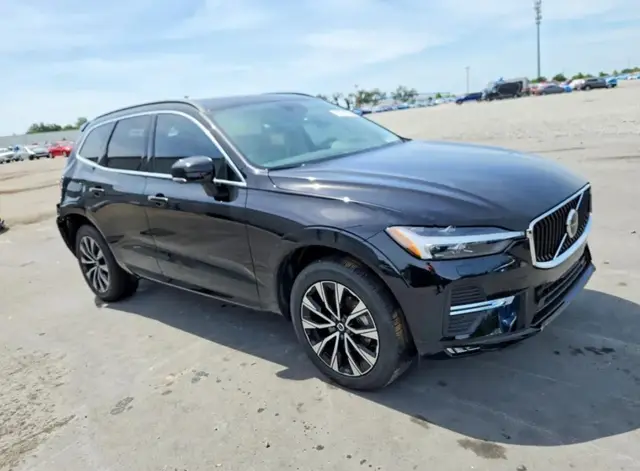 VOLVO XC60 CORE 2023