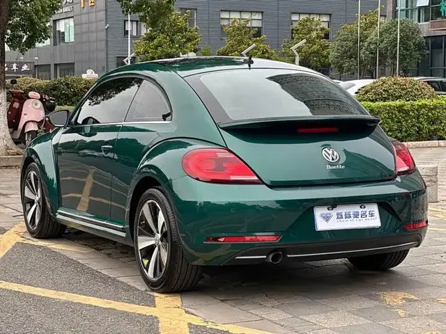 VOLKSWAGEN BEETLE 2018
