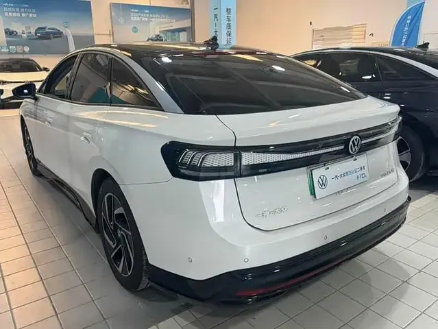 VOLKSWAGEN ID 2024