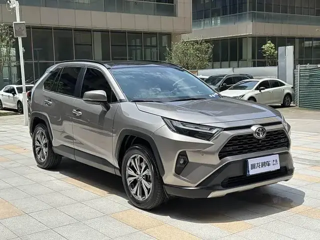 TOYOTA RAV4 2023