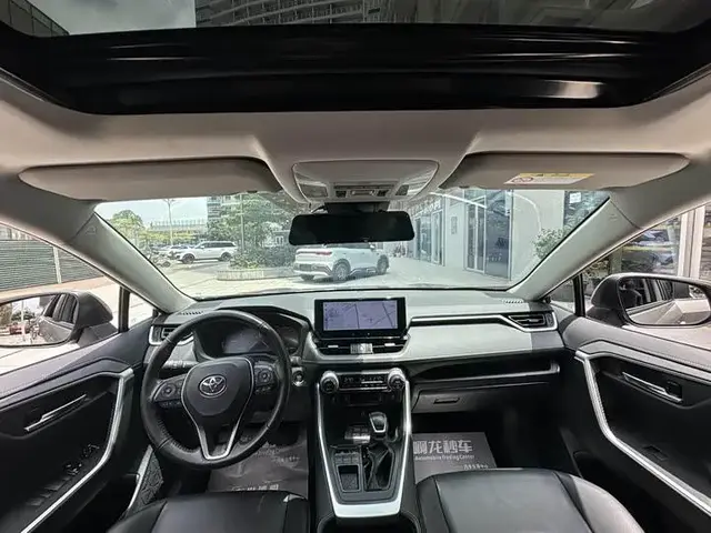 TOYOTA RAV4 2023