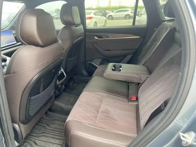 GEELY XINGYUE L 2025