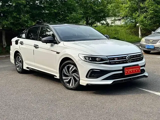VOLKSWAGEN BORA 200TSI DSG SMART 2023